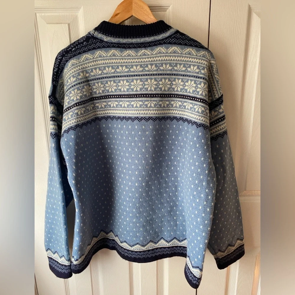 VINTAGE LANDS’ END Blue and White 100% Wool Fair Isle Nordic Crew Neck Sweater L - Picture 2 of 6